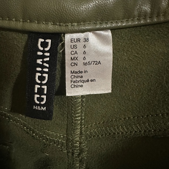 Women's 90's Straight Dark Green Faux Leather Pants - Size 6 - Picture 6 of 8